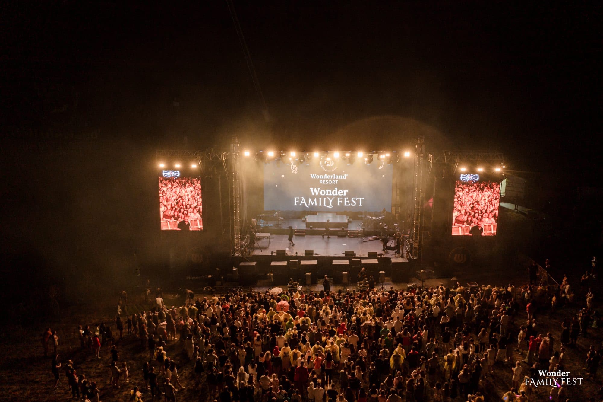 Show aviatic pe cerul festivalului